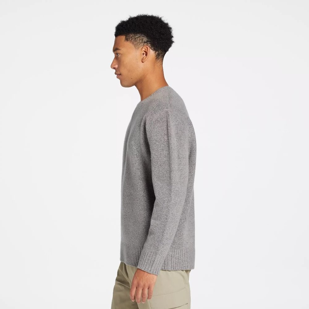 VRST Men's Relaxed Fit Cozy Sweater, Silver Shadow